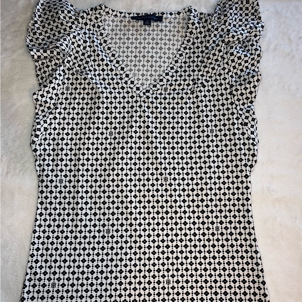 Tommy Hilfiger Black and White Fitted Ruffled Blouse Small Size